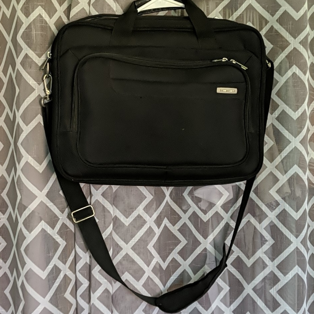 Samsonite 4 Pocket Laptop Bag